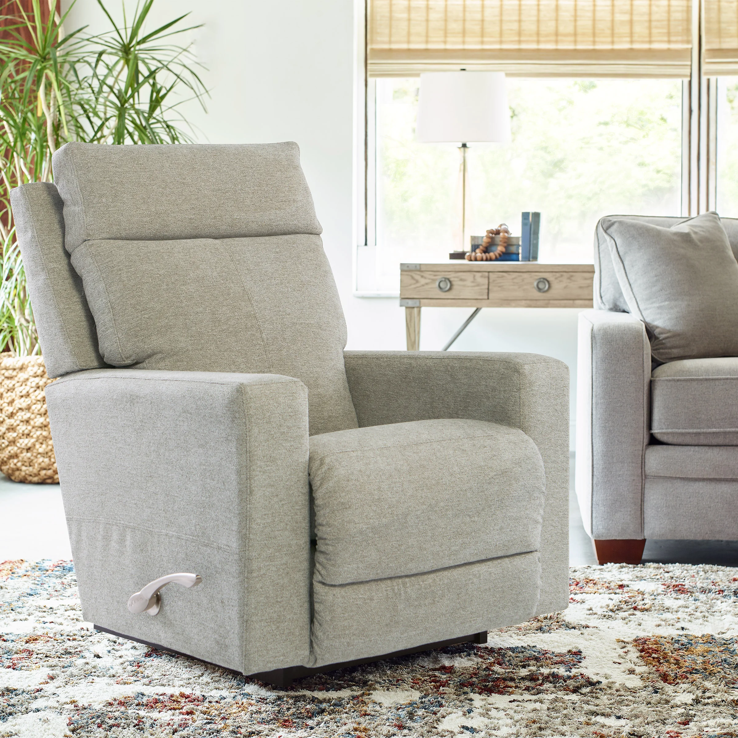 LA-Z-BOY JAX FABRIC ROCKER RECLINER