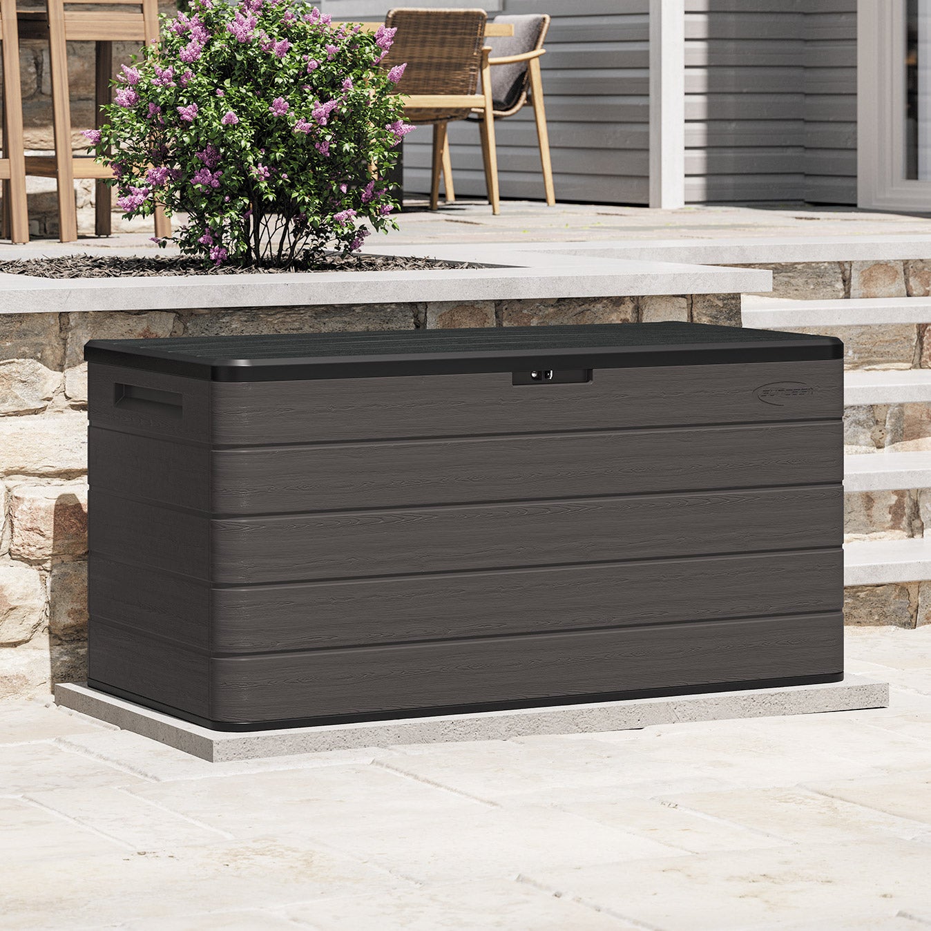 SUNCAST 170 GALLON RESIN DECK BOX