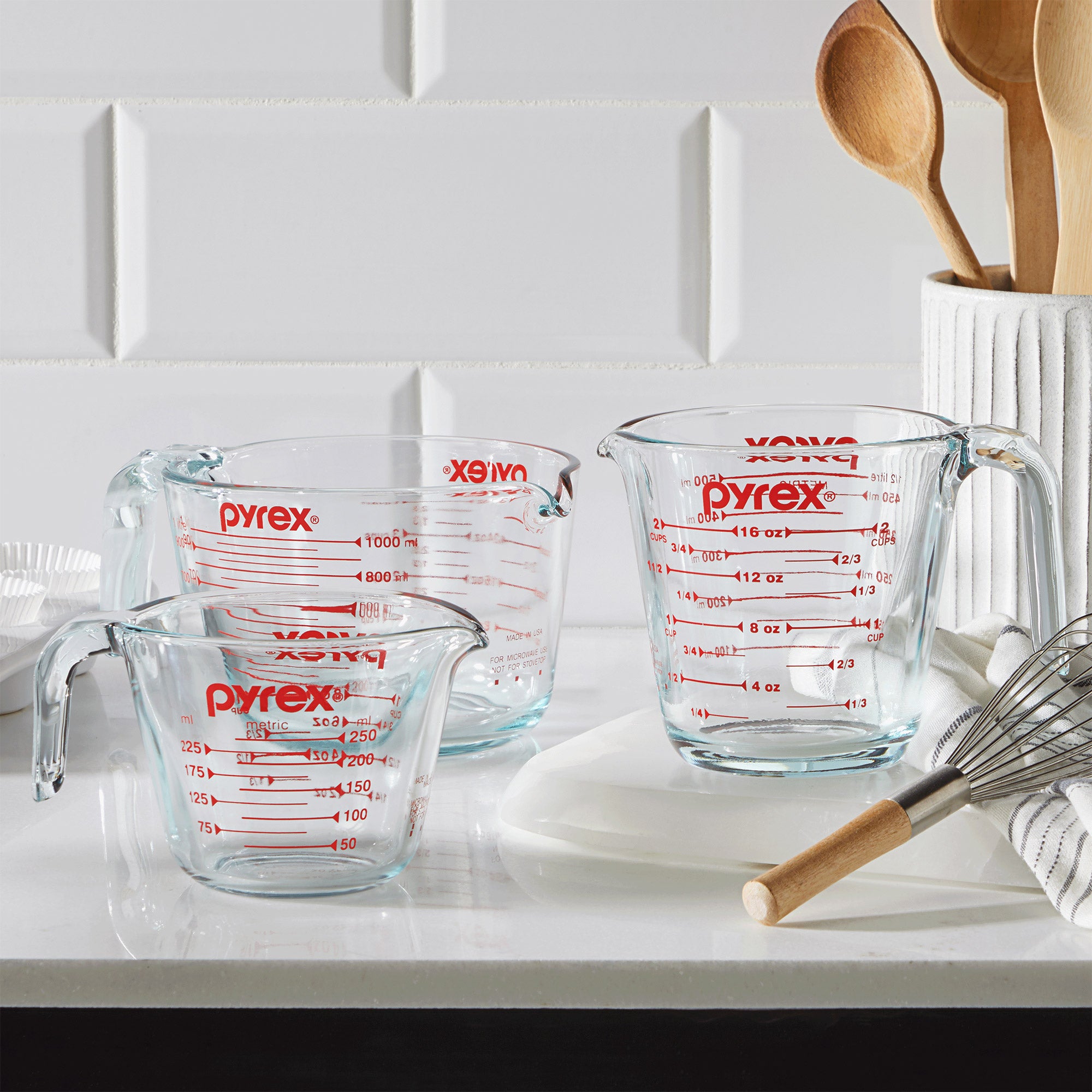 PYREX 3-PIECE MEASURING CUPS - Image 1