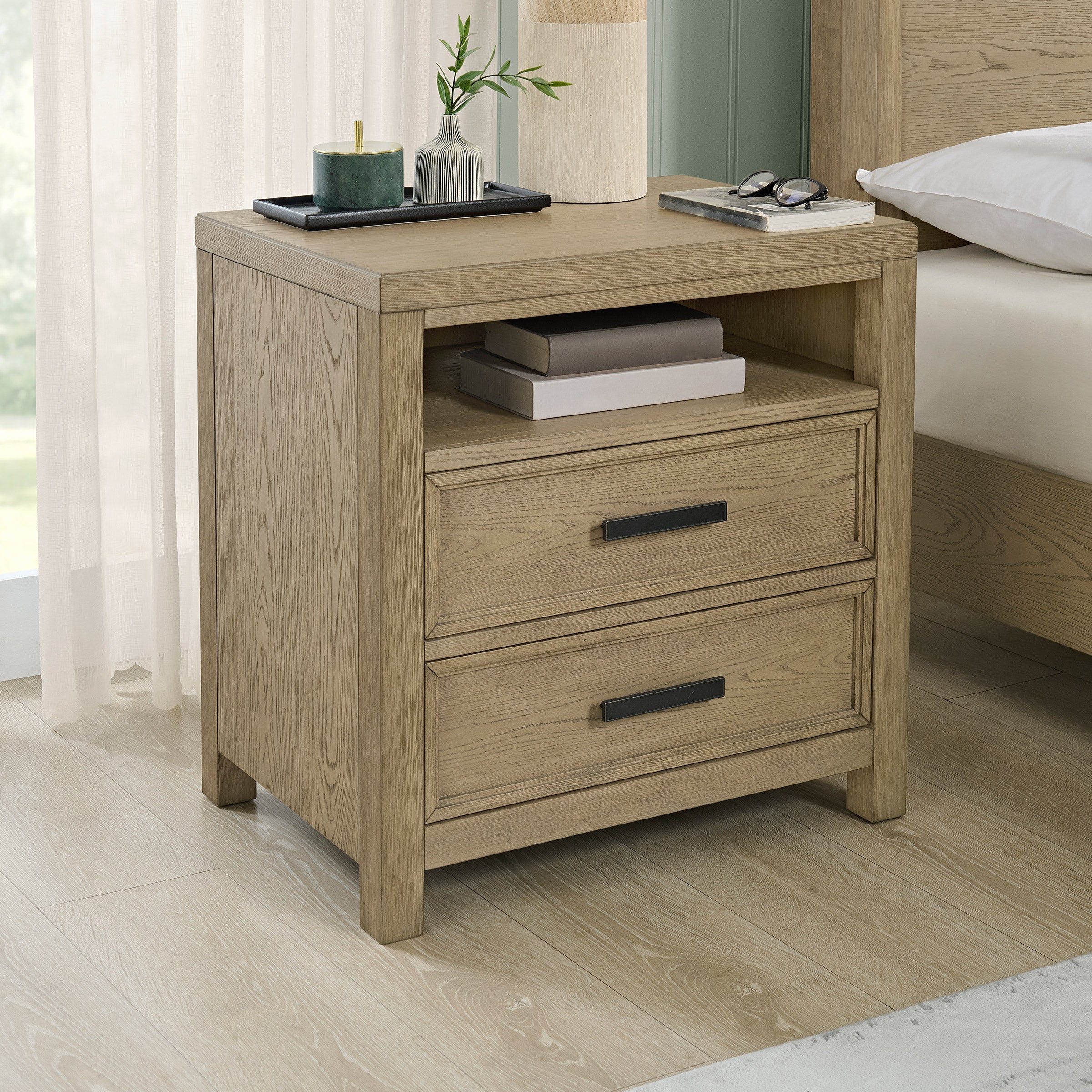 UNIVERSAL BROADMOORE OAKLYNN PANEL NIGHTSTAND