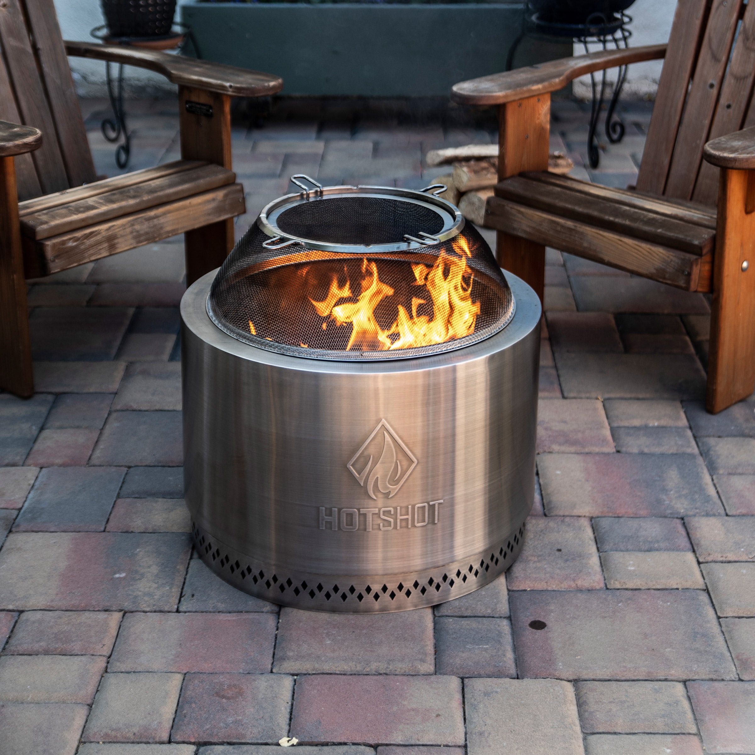 HOTSHOT 22¨ WOOD BURNING FIRE PIT BUNDLE - Image 1