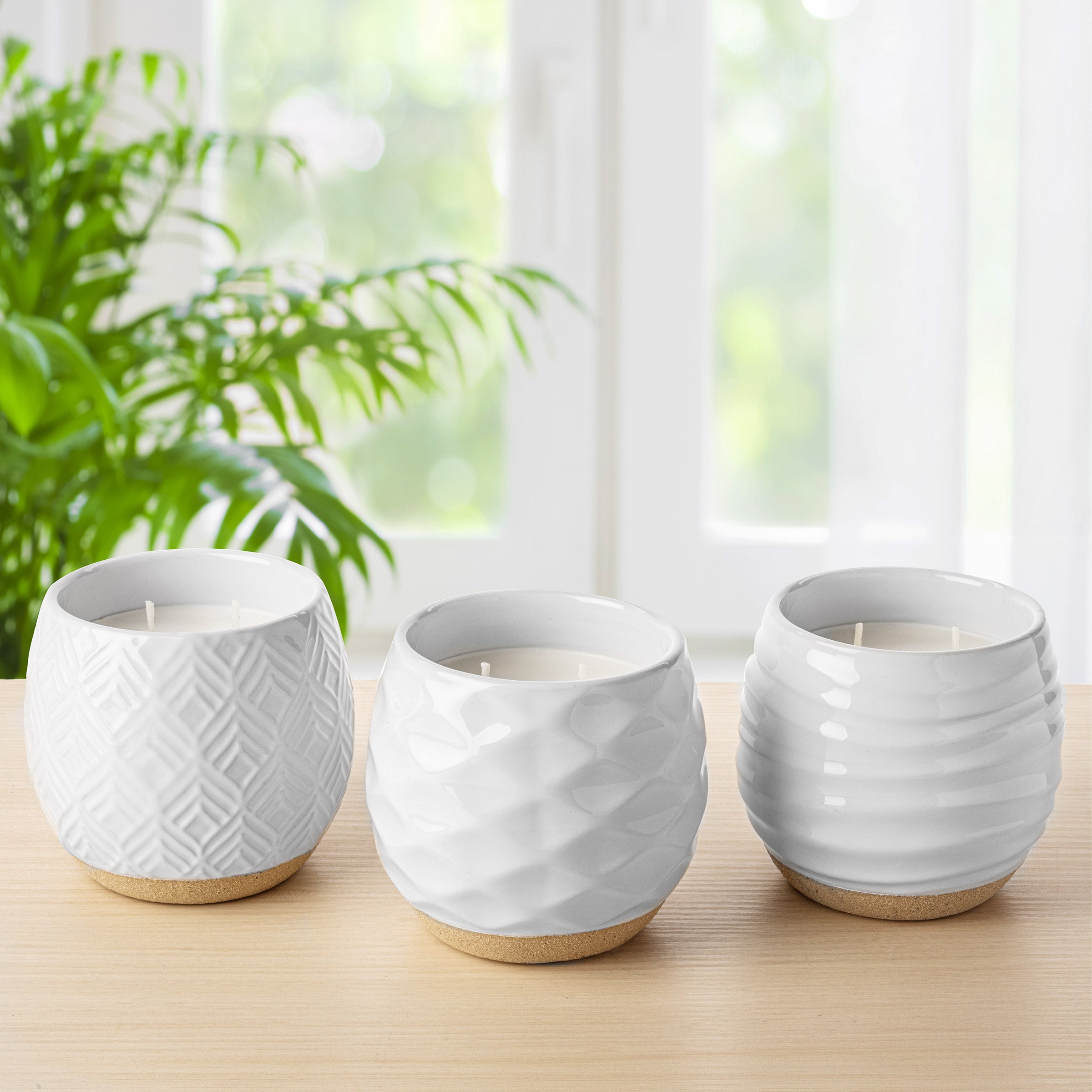 BELLEVUE WHITE CERAMIC CANDLE 3-PACK - Image 1