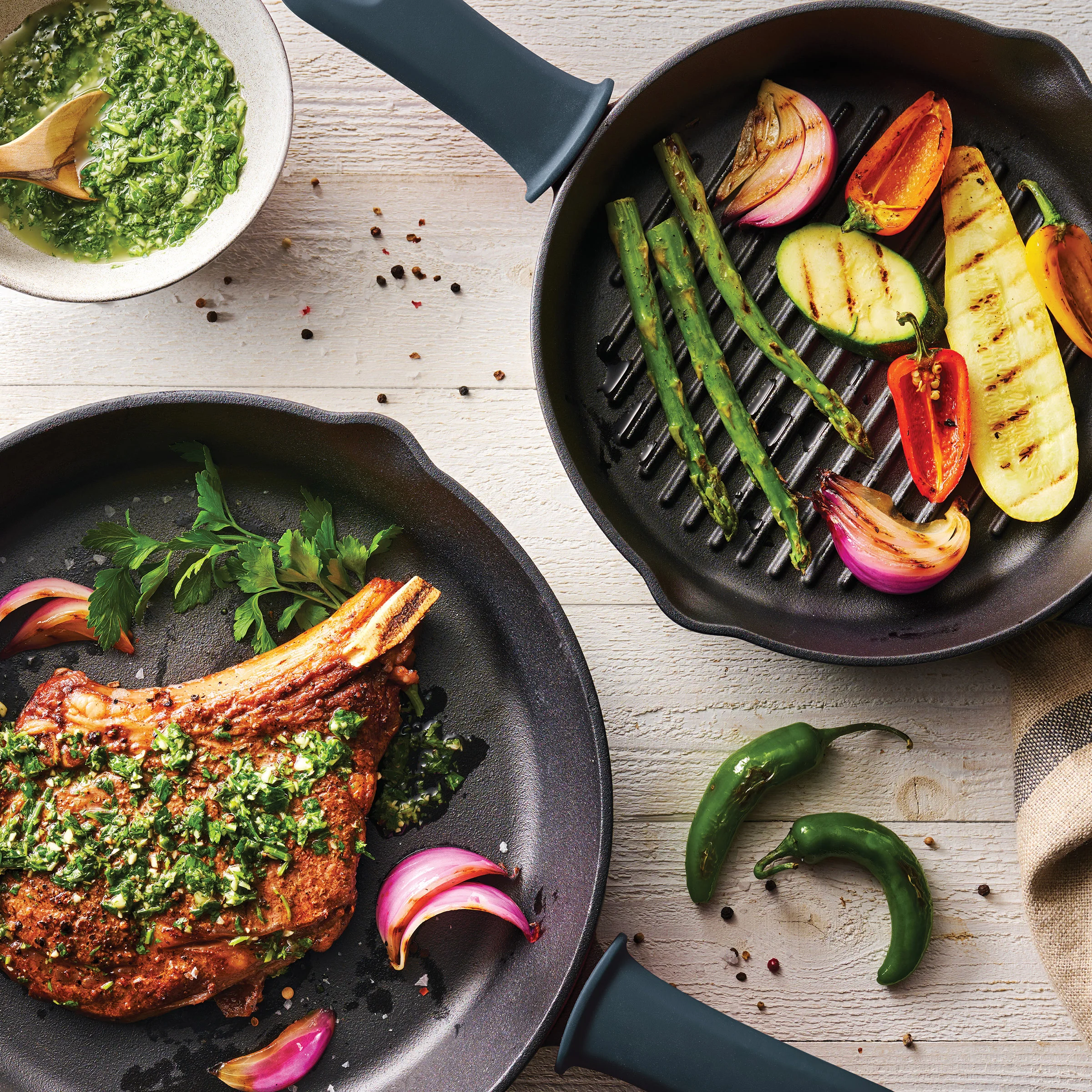 TRAMONTINA 2 PACK PRE-SEASONED CAST IRON SKILLETS