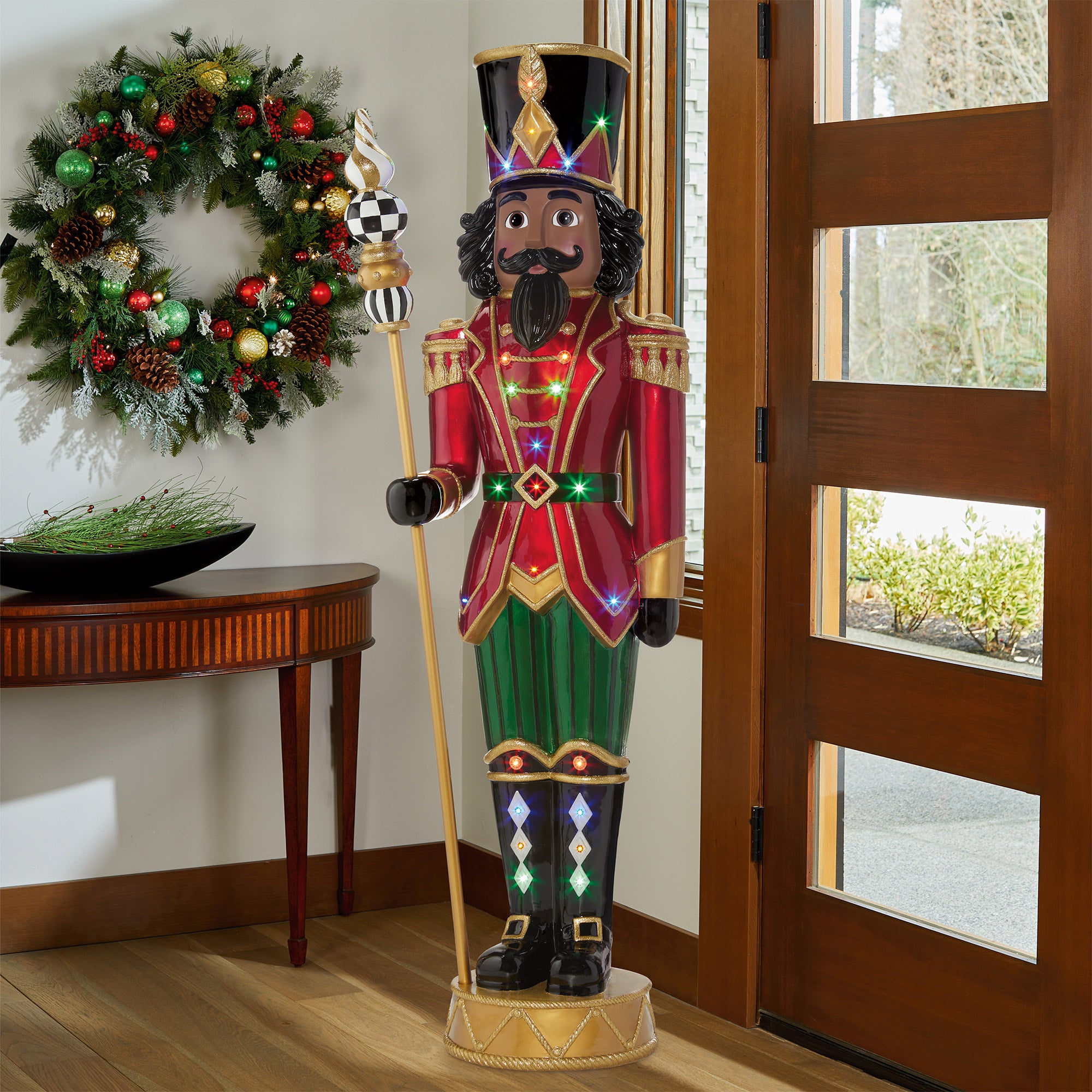 6' NUTCRACKER WITH LIGHTS AND MUSIC
