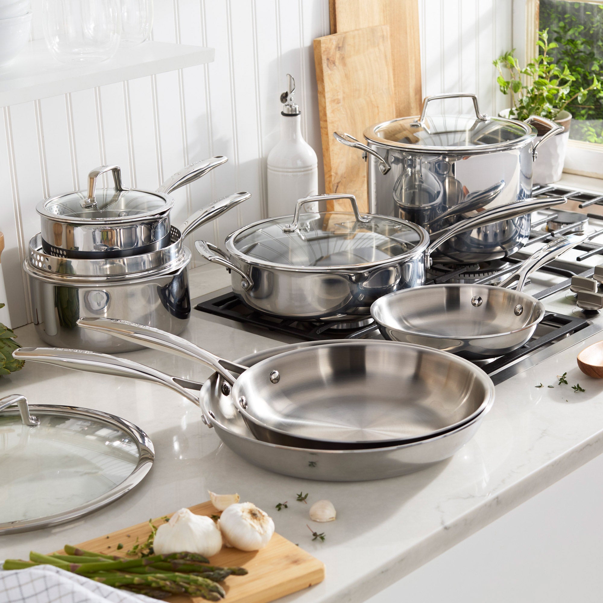 HENCKELS CLAD STAINLESS STEEL COOKWARE SET 12-PIECE - Image 1