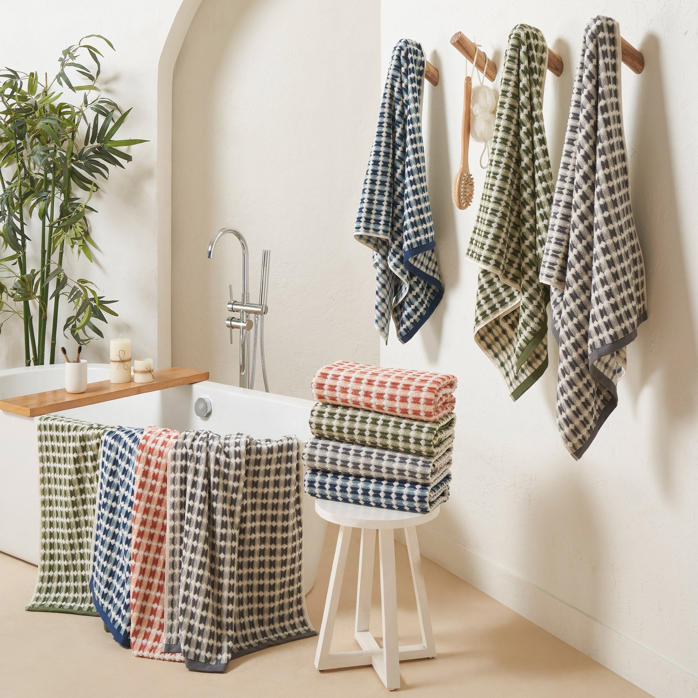 TRIDENT DOTTED STRIPED TOWEL ASSORTED COLORS - Image 1