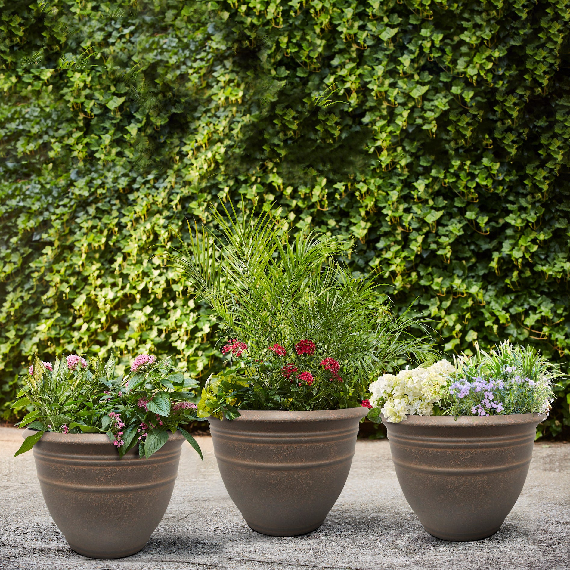 14.5" HUDSON RESIN PLANTER 3PK