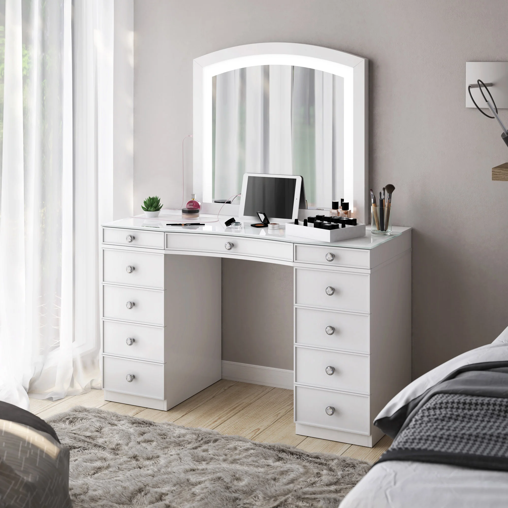 TRESANTI HEIDI VANITY DOUBLE PEDESTAL - Image 1