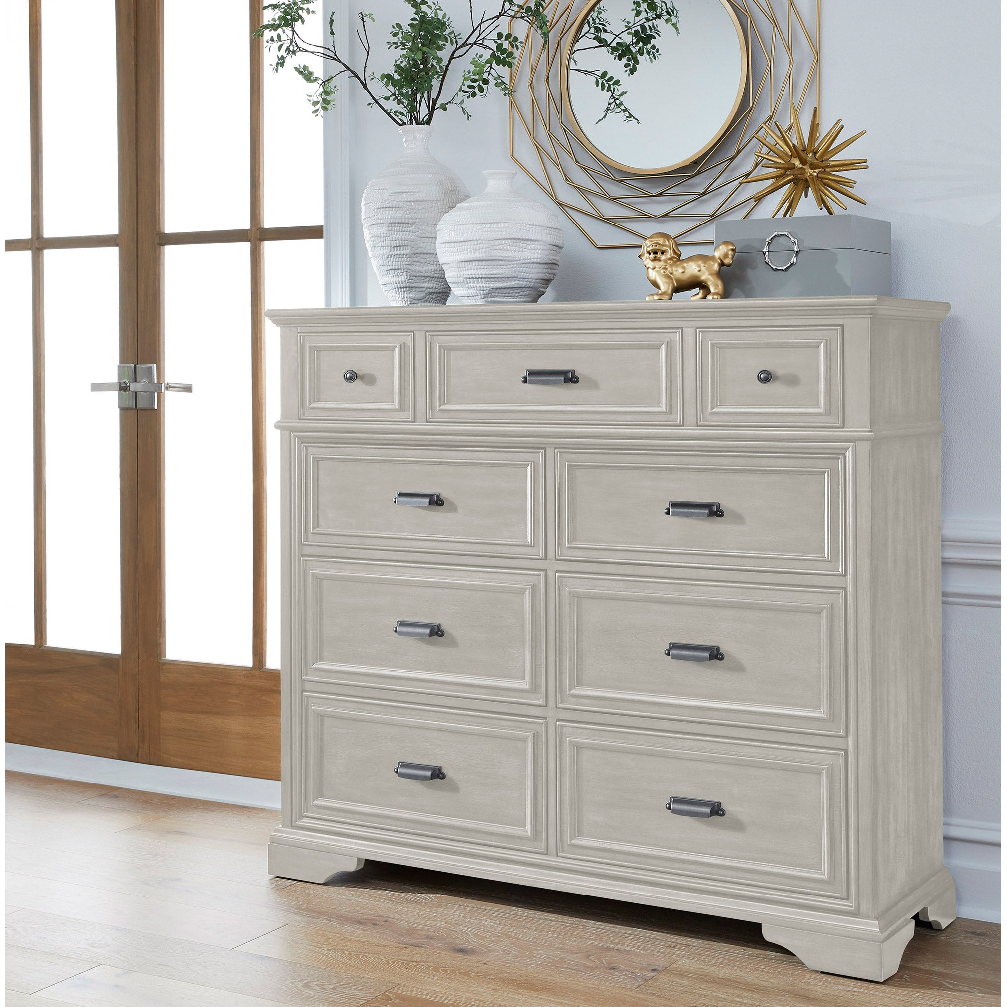 UNIVERSAL BROADMOORE JAYLA GENTLEMANS CHEST - Image 1