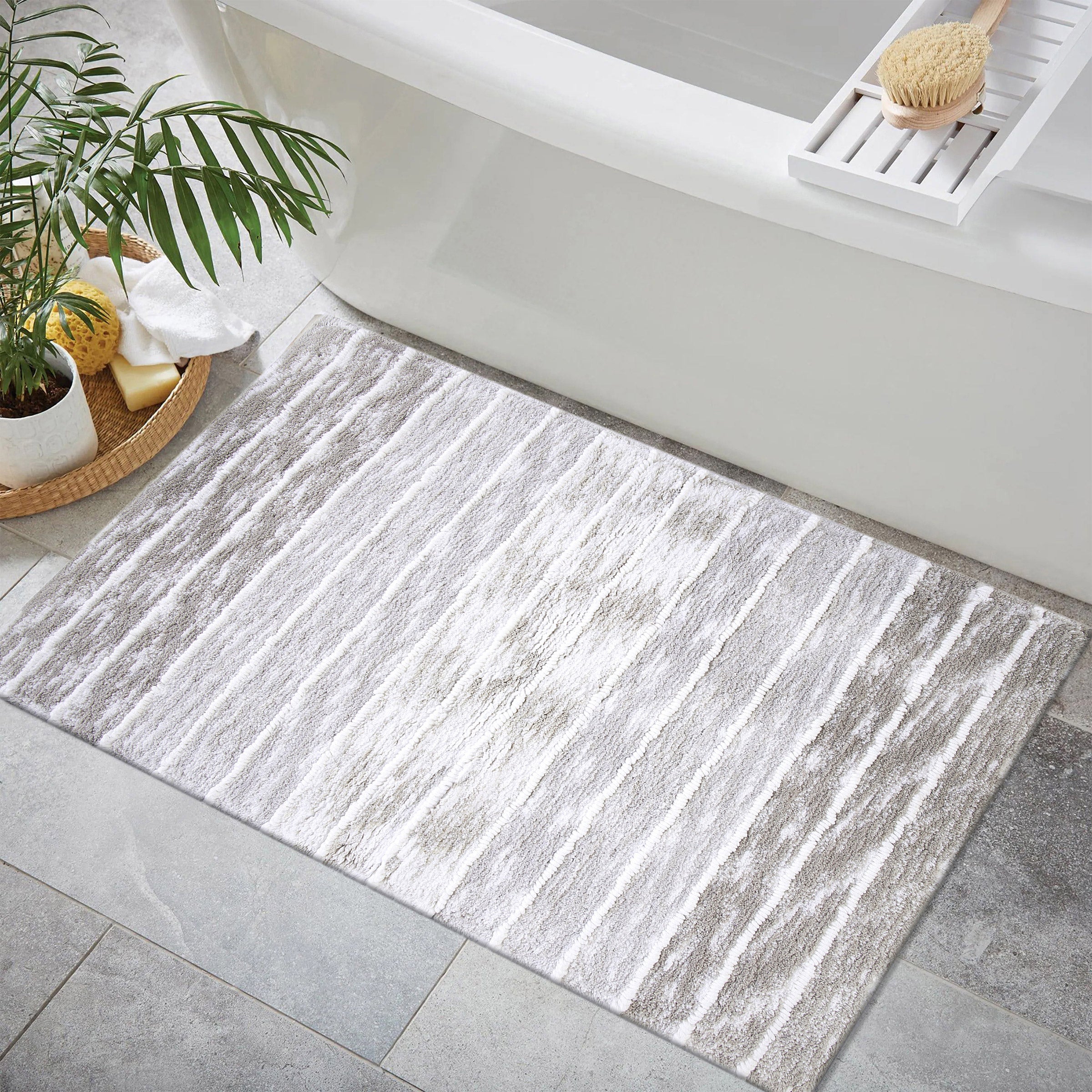 MINERAL SPRINGS OMBRE STRIPE BATHMAT