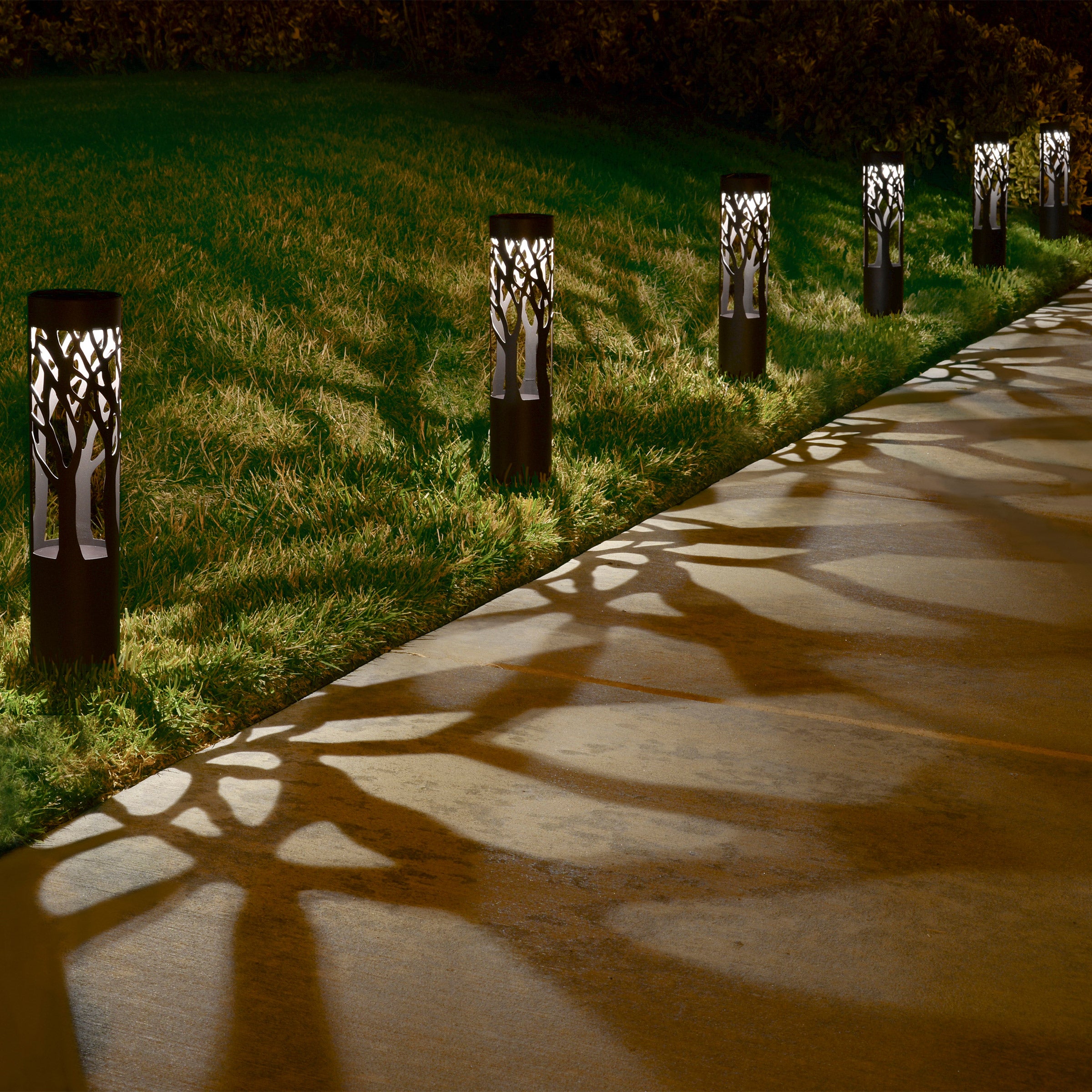 TOMMY BAHAMA SOLAR PATHWAY BOLLARD LIGHT 6PK - Image 1