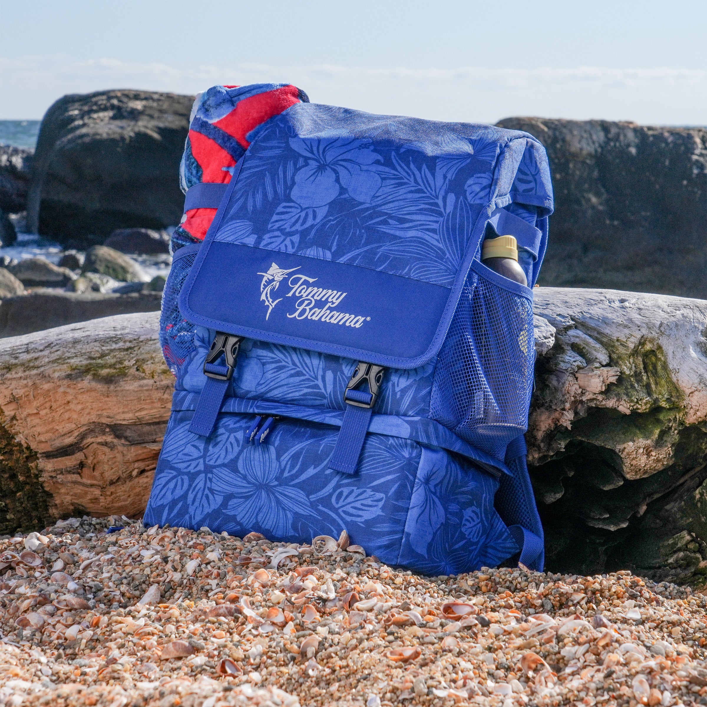TOMMY BAHAMA BACKPACK COOLER