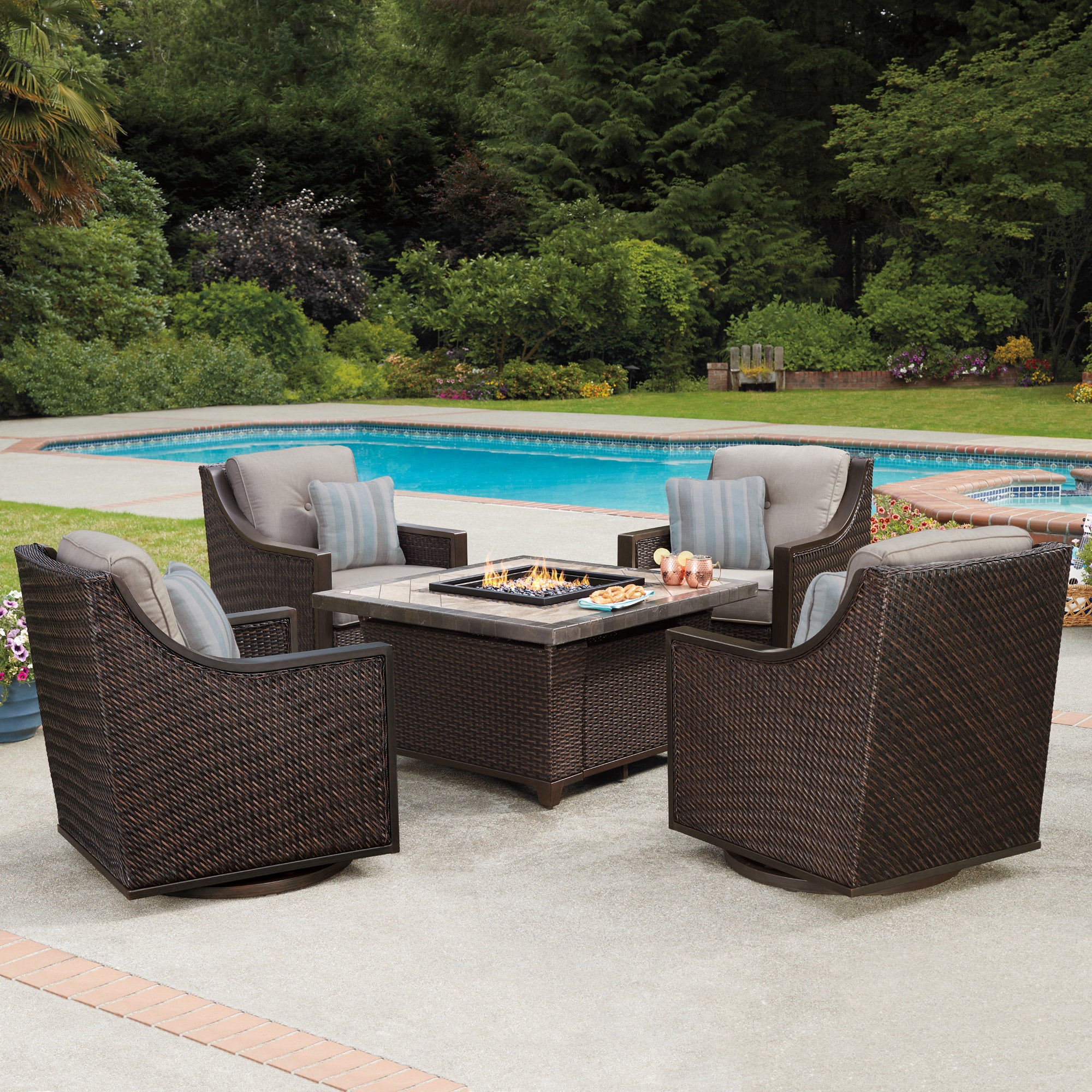 AGIO 5 PC FIRE CHAT SET
