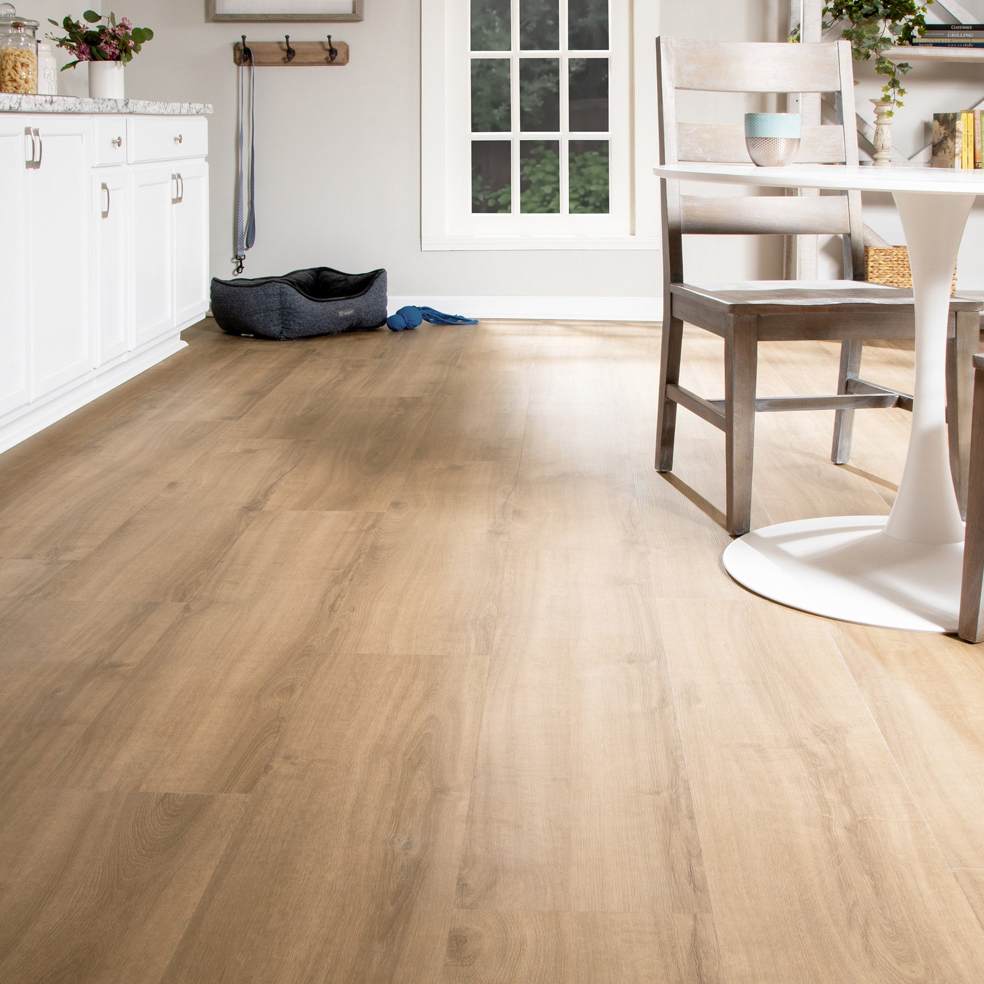 MOHAWK HOME ^ WIDE PLANK VINYL FLOOR TUDOR OAK 9.5 X 48 - Image 1