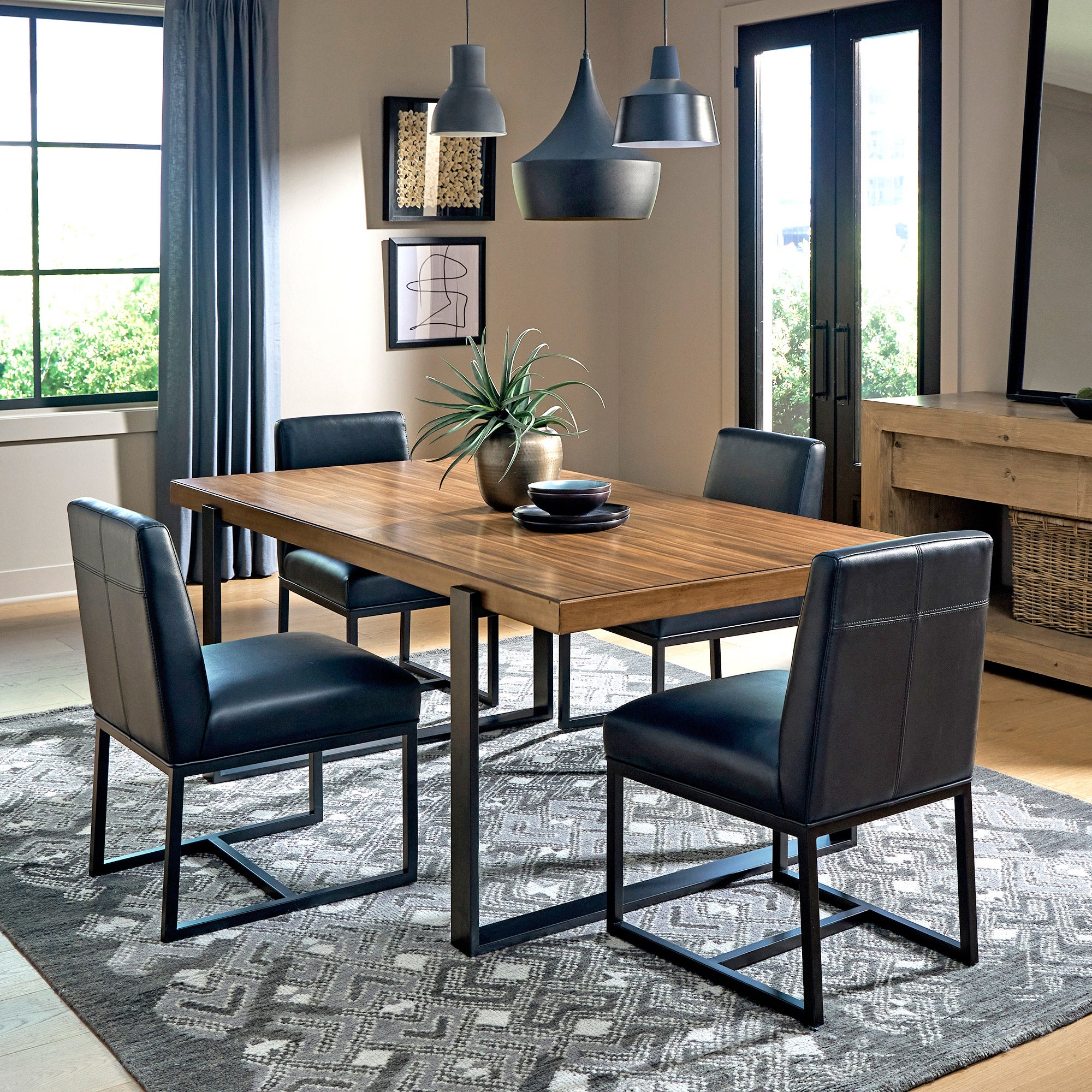 UNIVERSAL BROADMOORE TATUM 5-PIECE DINING SET