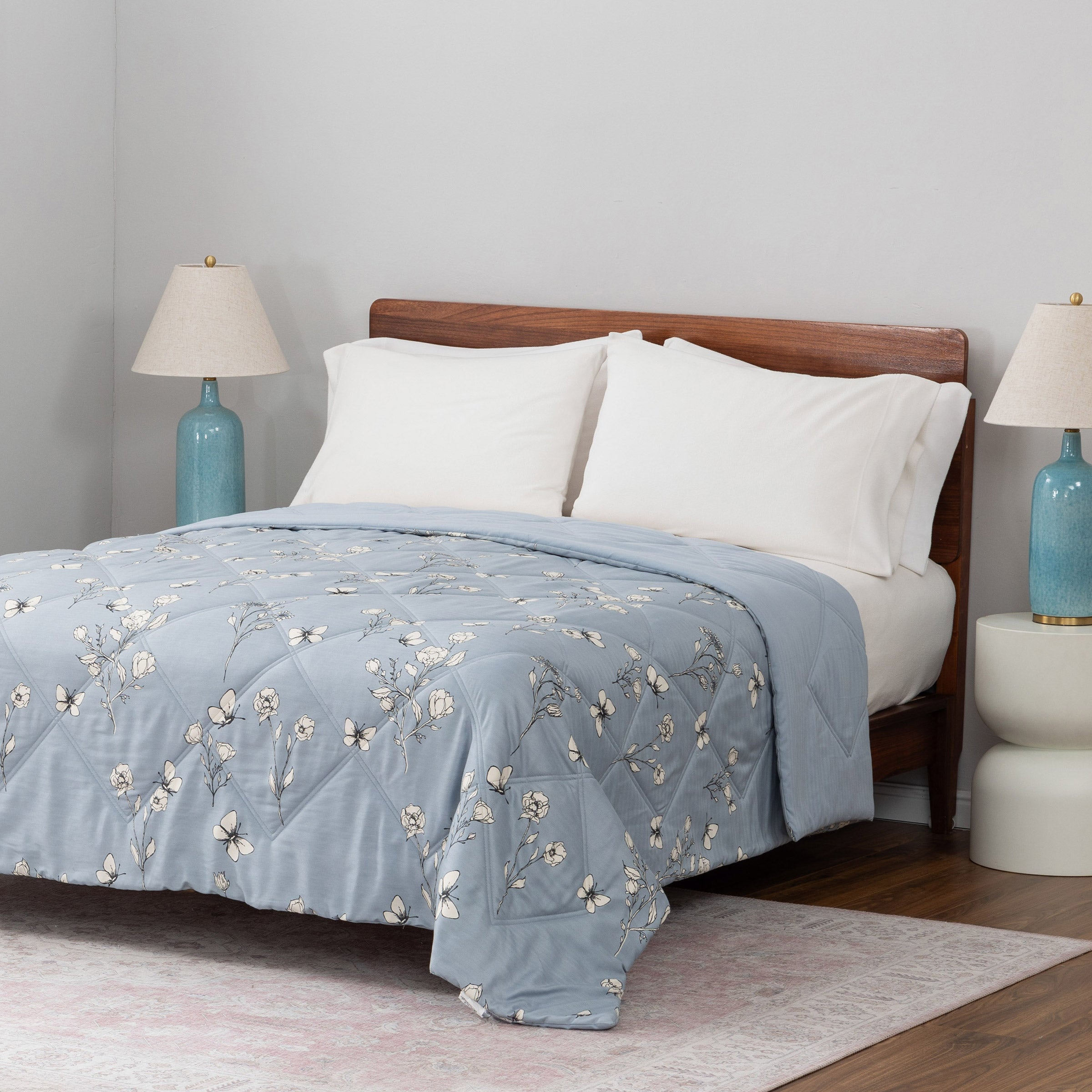 BERKSHIRE DOWN ALT BLANKET KING 112¨ X 92¨ - Image 1