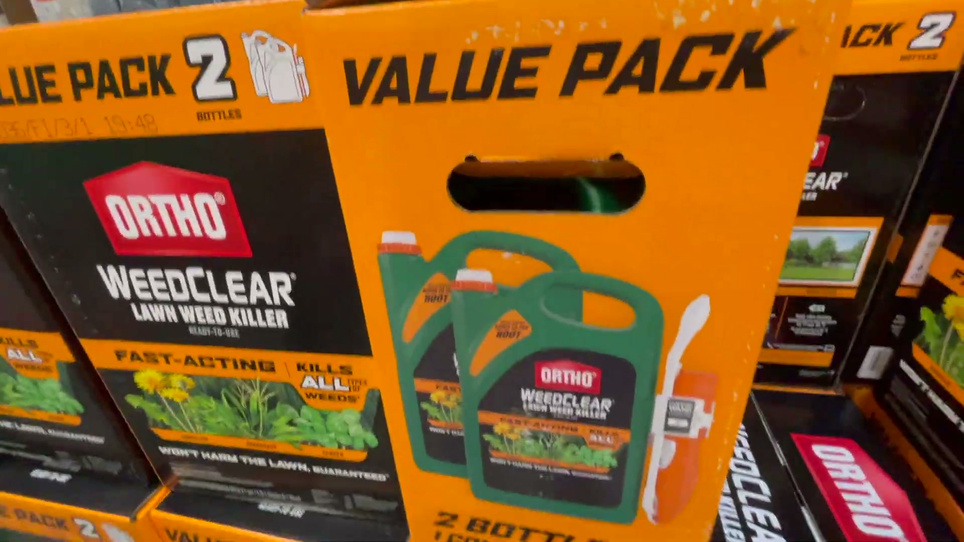 Ortho WeedClear Lawn Weed Killer 2-1 Gallon RTU +1 Wand (#1385992) - $14.97  (down from $27.99)