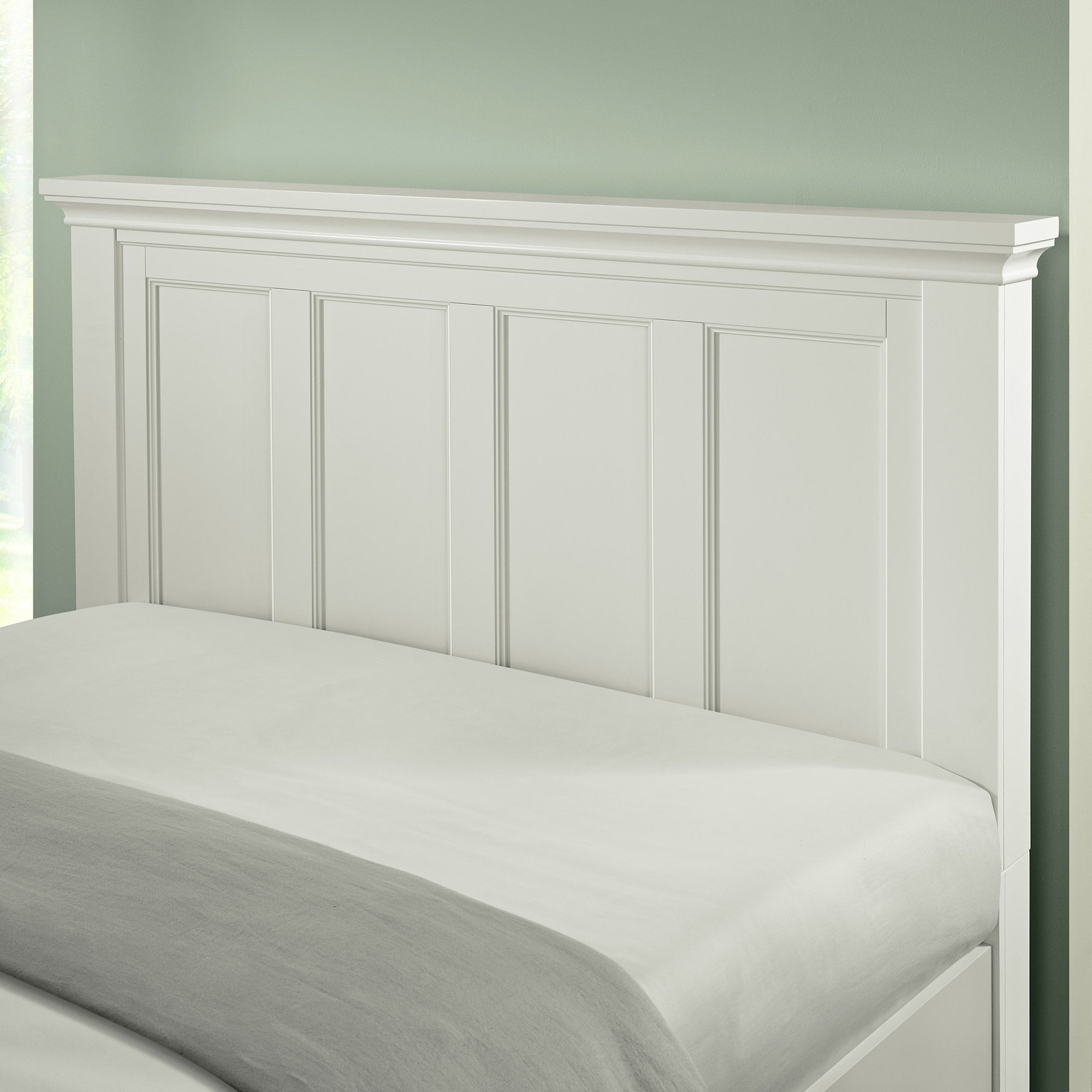 Universal Broadmoore Rose Queen Storage Bed - $499.97 at Costco