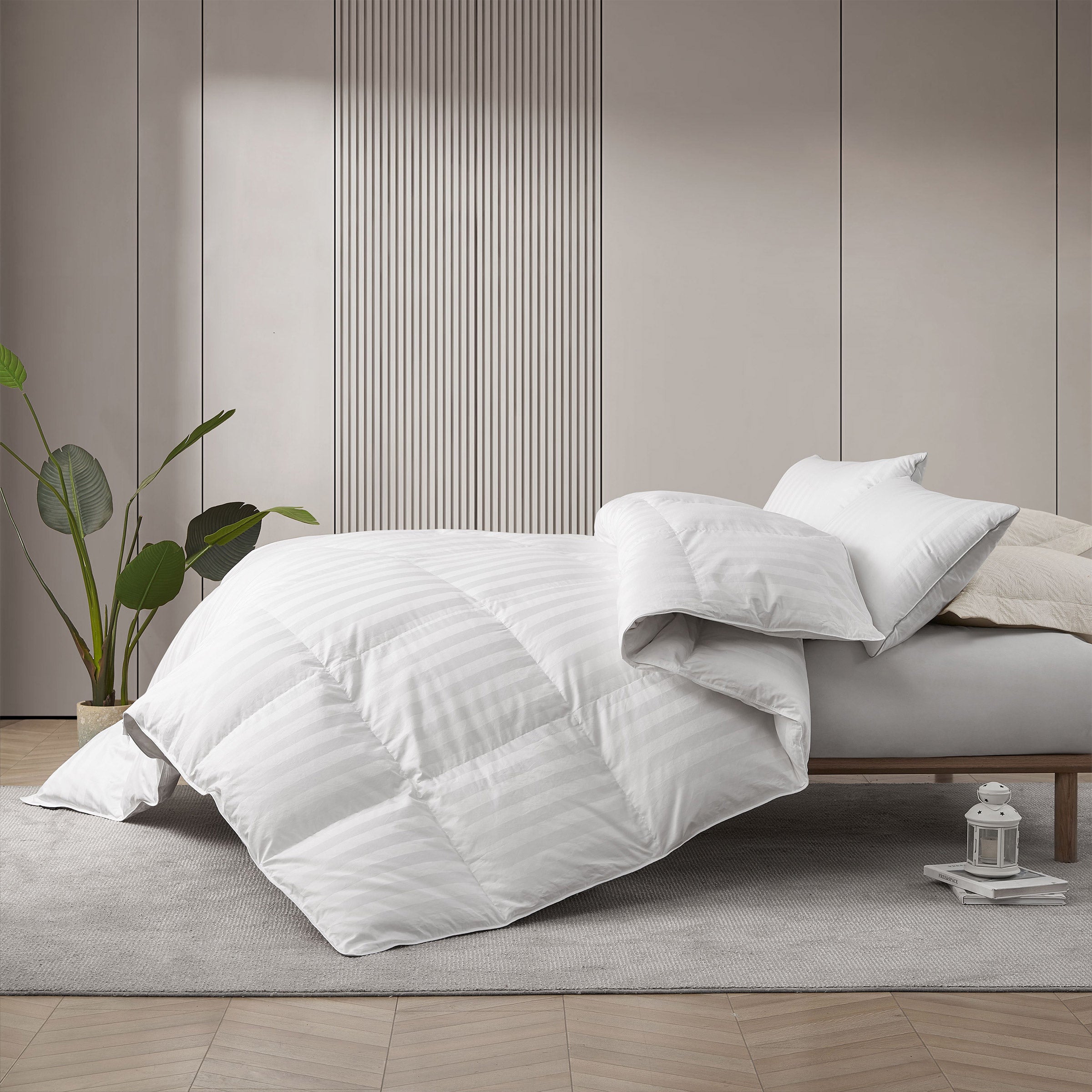 Costco Hotel Grand White Down Comforter - King (#6982992
