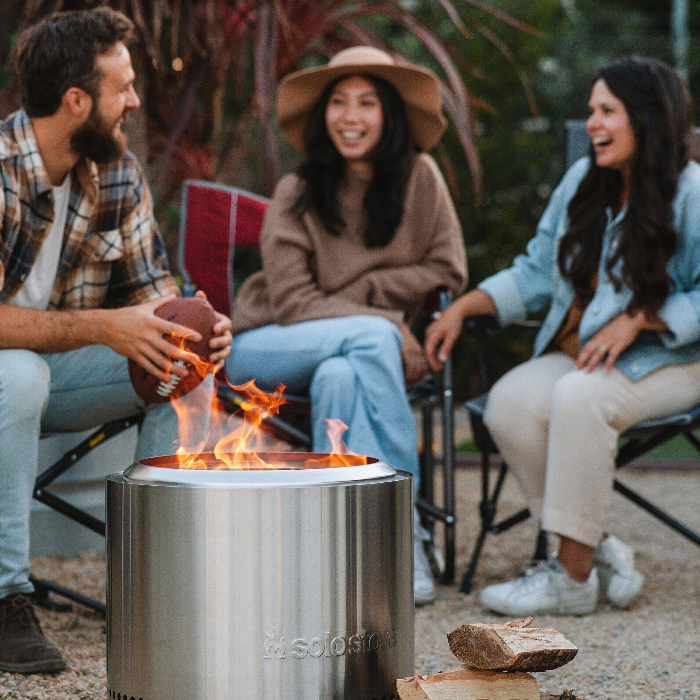 Solo Stove Bonfire 2.0 Bundle (#1881535) - $249.99 (down from $279.99)