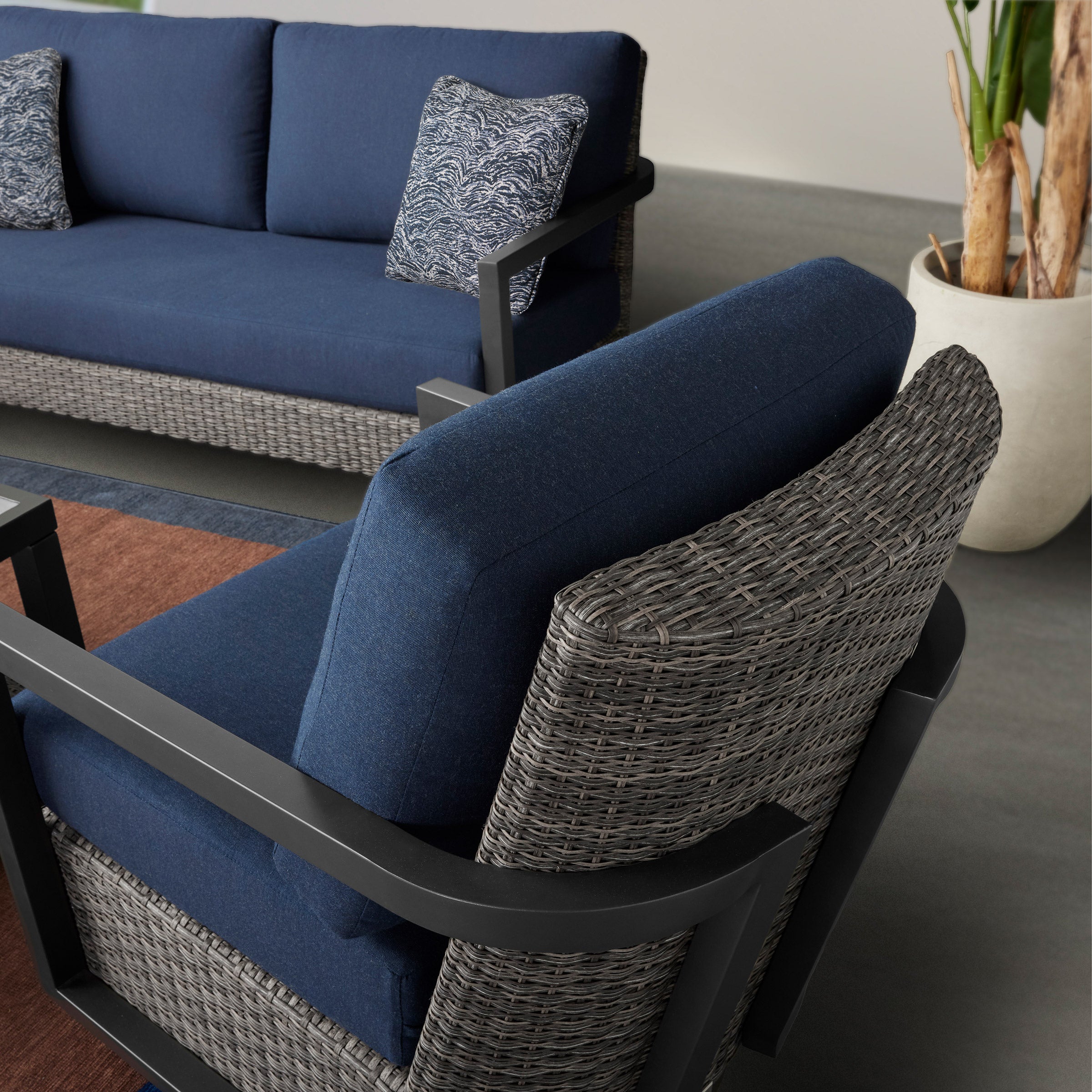 AGIO LUNA 4PC WOVEN SEATING SET SWIVEL GLIDERS - Thumbnail 3