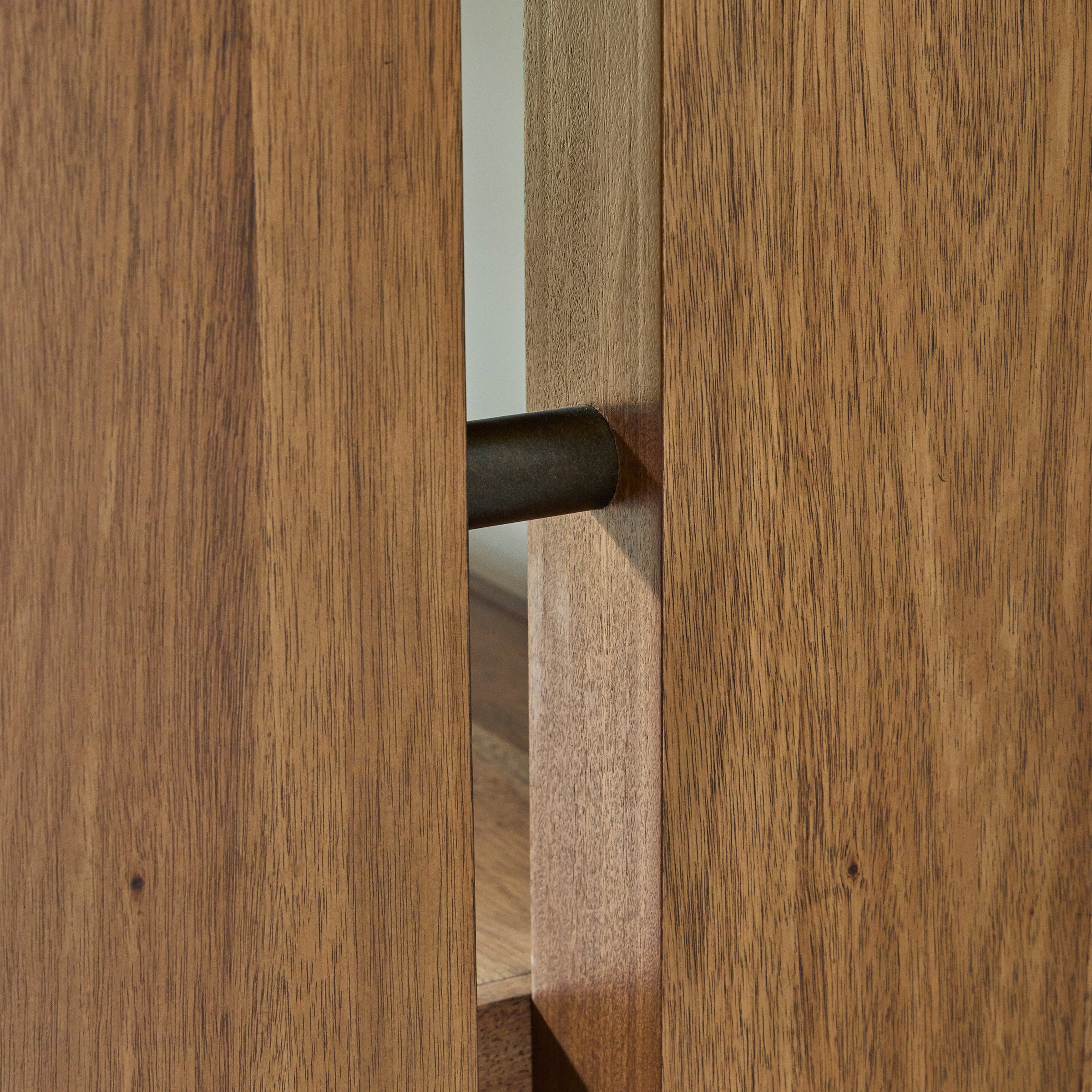 UNIVERSAL BROADMOORE ZEALAND 65¨ BOOKCASE - Thumbnail 4