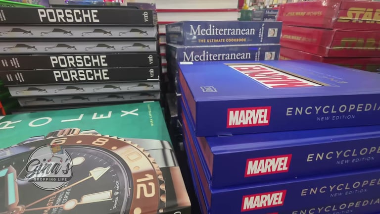 Marvel Encyclopedia Deluxe Edition by DK (Gift)