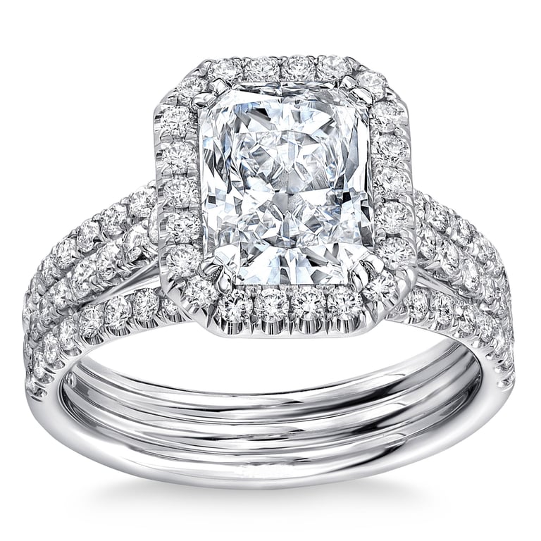 3.00 CTW Radiant and Round Diamond 2.00 CT Center Platinum Ring