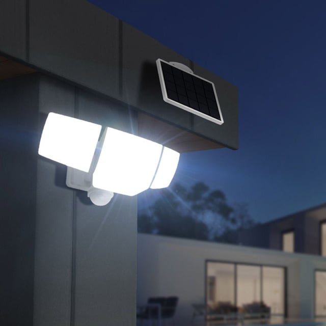 Lutec 3000L Solar Security Light