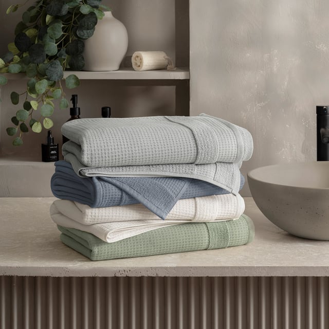 Welspun Waffle Towel 29" x 58"