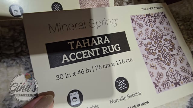 Mineral Spring Tahara Accent Rug 30" x 46"