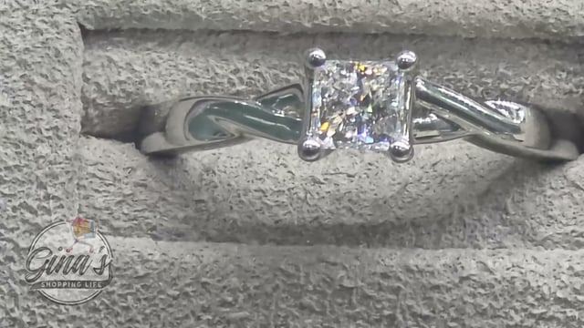 Platinum VS2 G 0.50ct Princess Cut Diamond Solitaire Ring