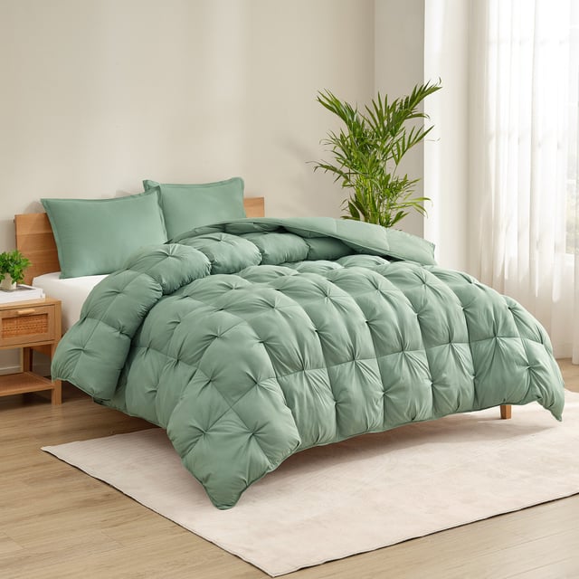 Casual Living Zuri Mega Puff 3-Piece Queen Comforter Set