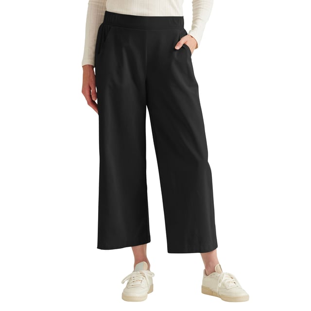 Eddie Bauer Women's Traveler Crop Pant