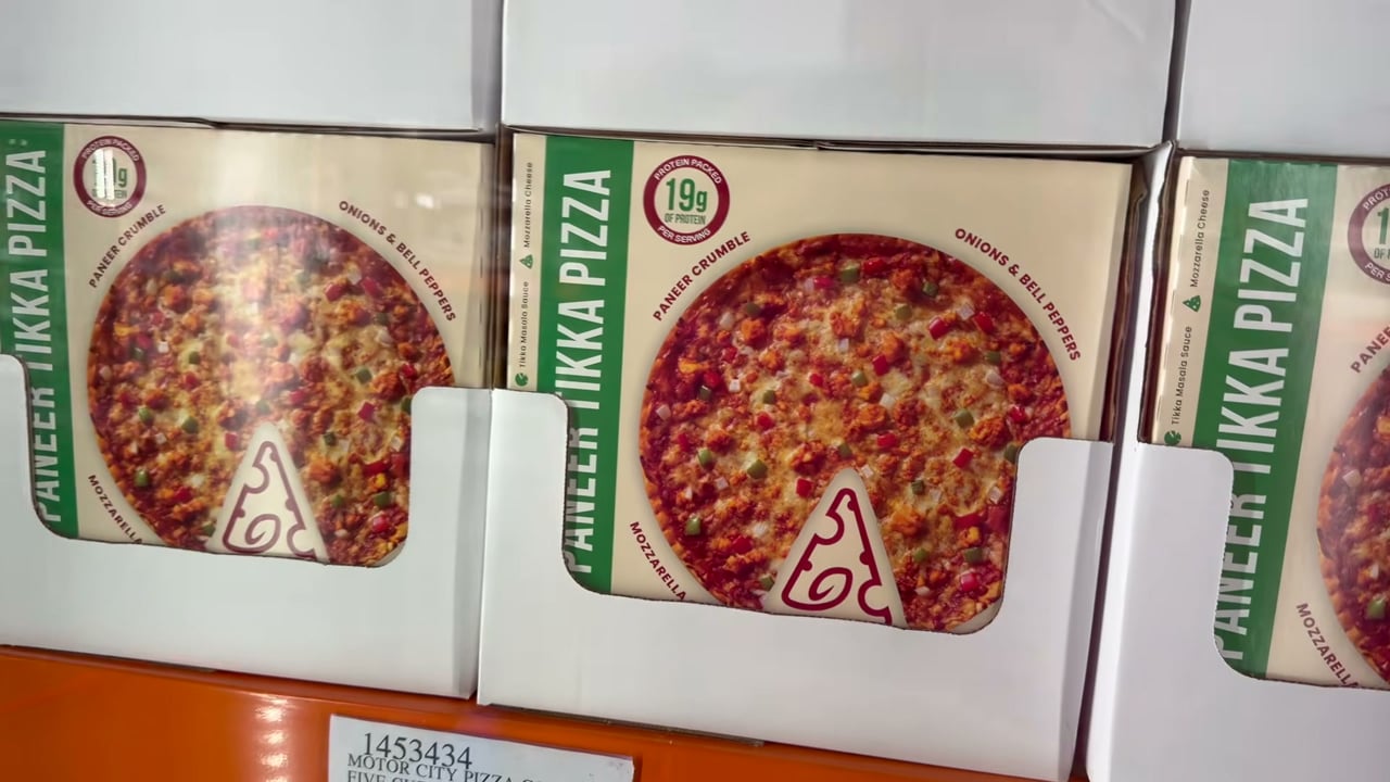 Mazala Tikka Paneer Pizza 2 Count Box