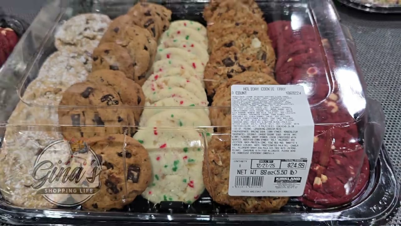 Holiday Cookie Tray 60 Count