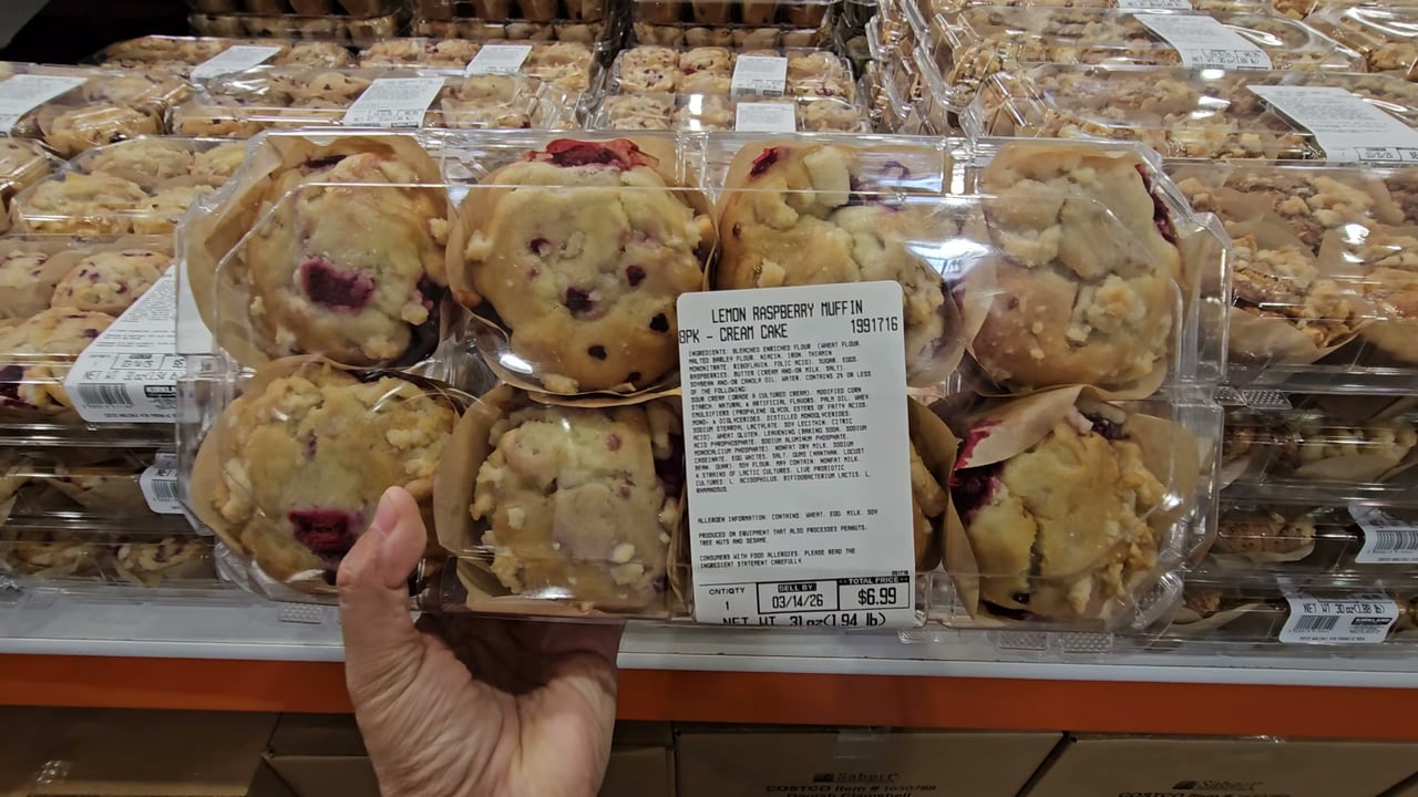 Lemon Raspberry Muffin 8 Count