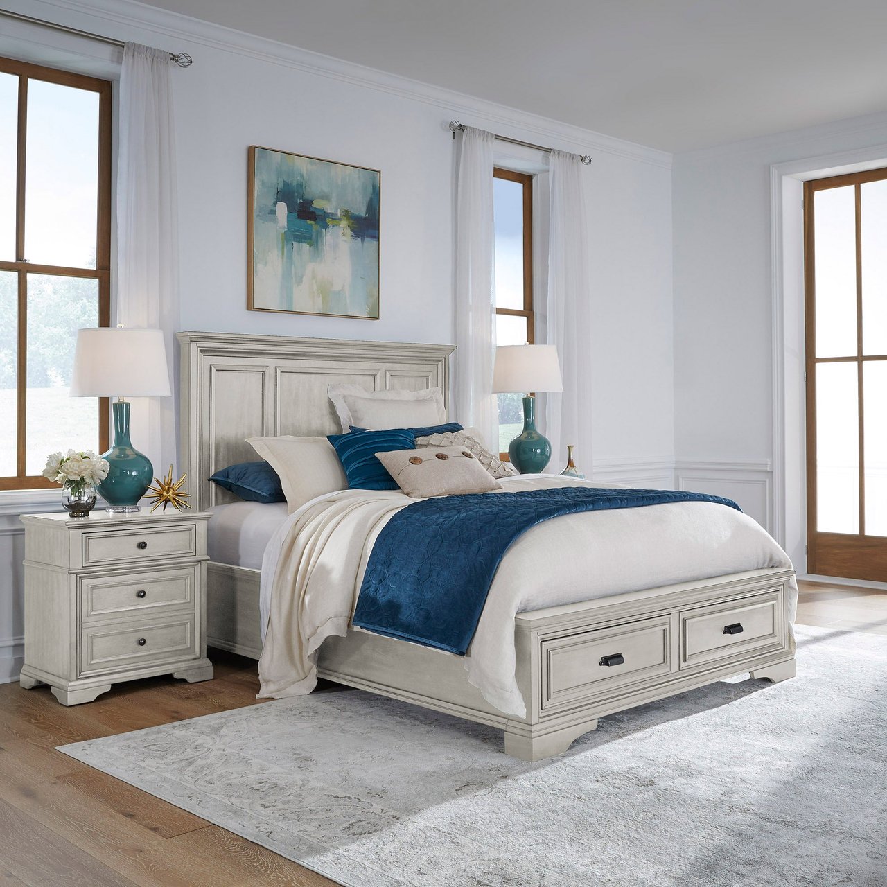 Universal Broadmoore Jayla Queen Bed - Image 1