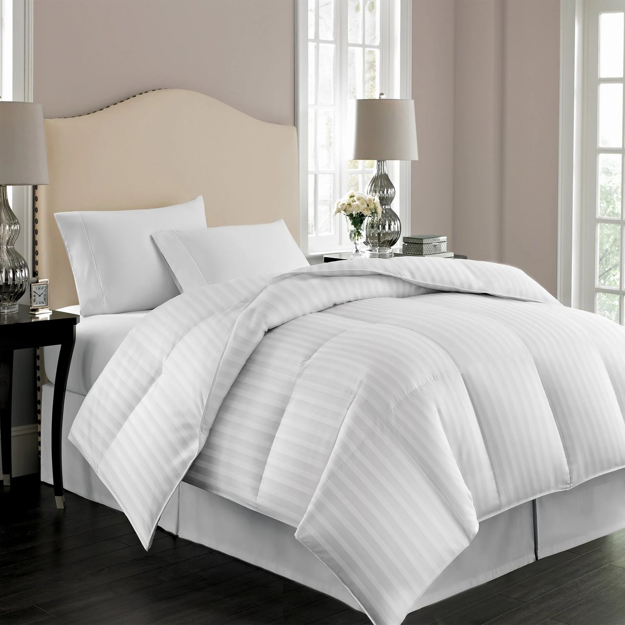 Hotel Grand White Down Comforter King