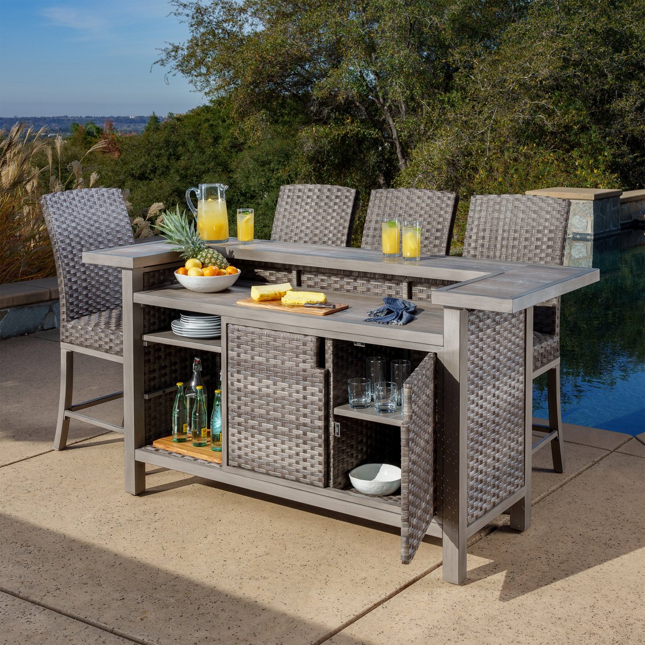 SunVilla Taylor 5-Piece High Bar Dining Set - Image 1