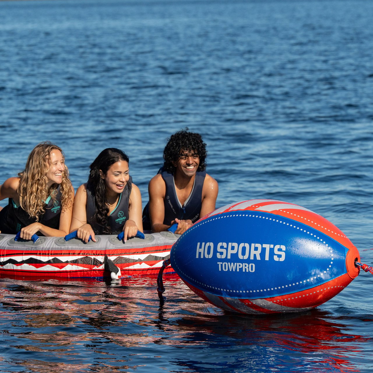 O'Brien HydroSlide Flight Deck Towable Tube with Tow Rope - Image 1