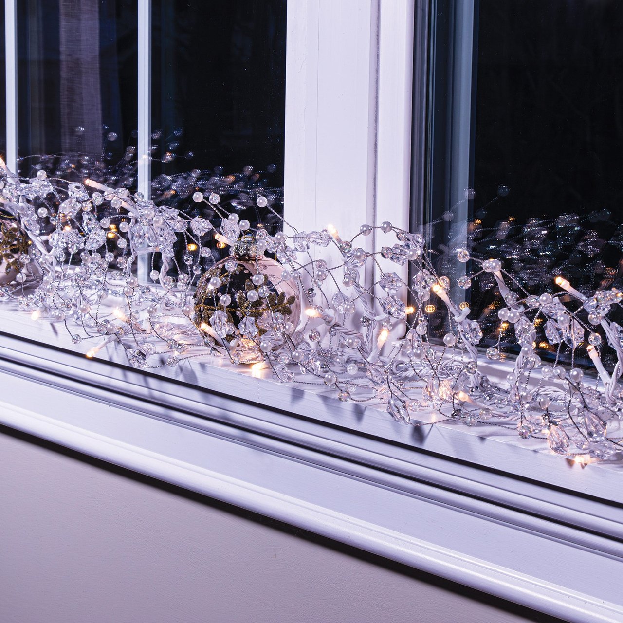 GE StayBright 9' Glitter Gem Garland with LED Lights - Image 1
