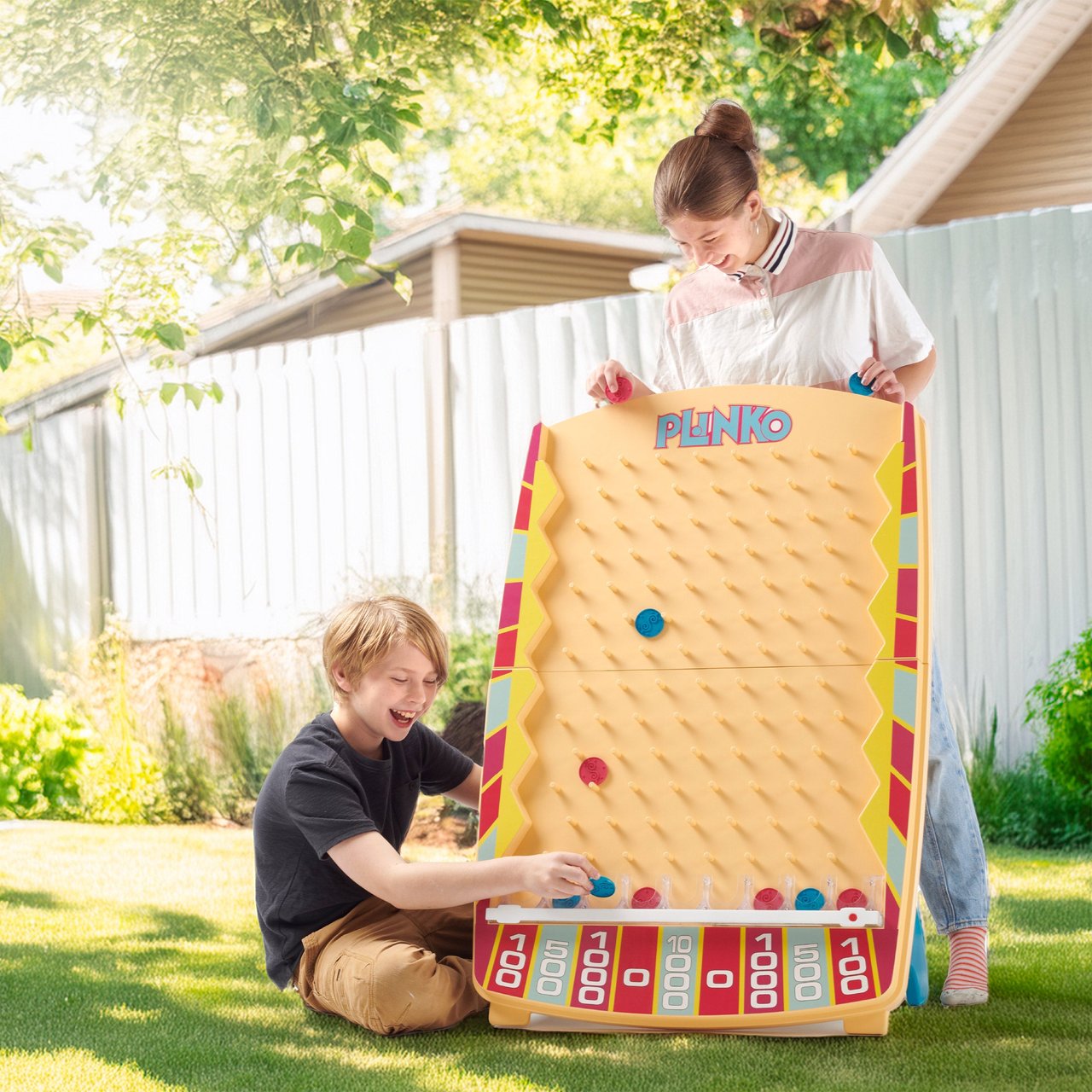 Giant Plinko Game - Image 1