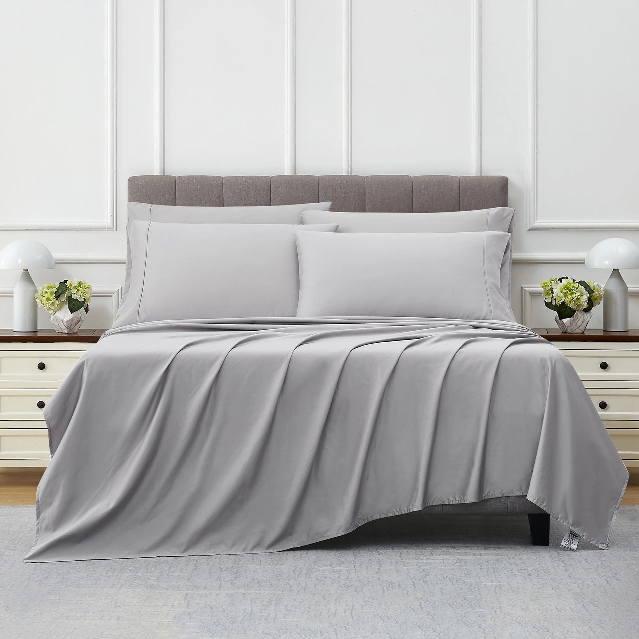 Kirkland Signature 6-Piece Sheet Set 680 Thread Count Beige California King - Image 1