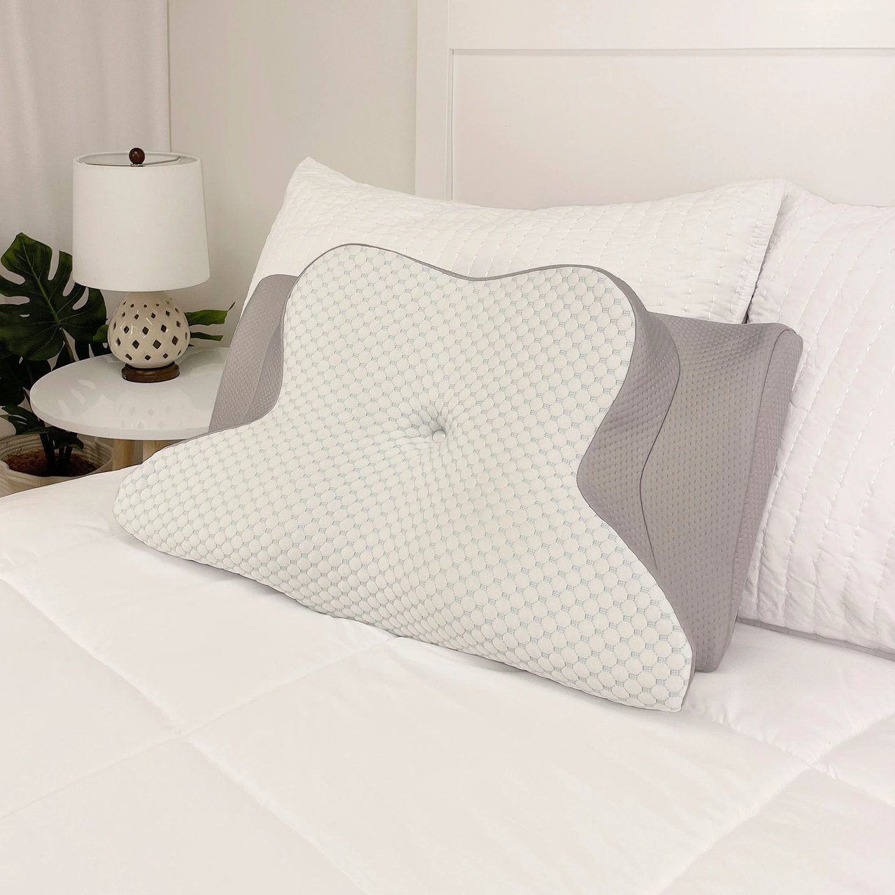 Dream Plush Memory Foam Side Sleeper Pillow with Cooling Cover - Image 1
