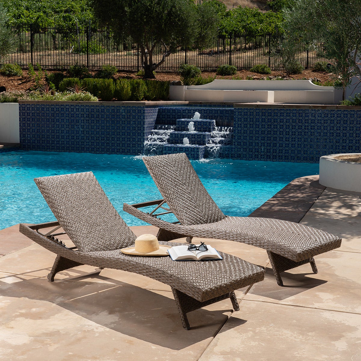 SunVilla Seagrass Wicker 2-Pack Chaise Lounge Natural FY21 - Image 1