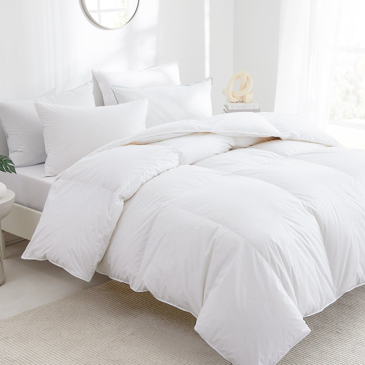 STEARNS AND FOSTER QUEEN COMFORTER - Image 1