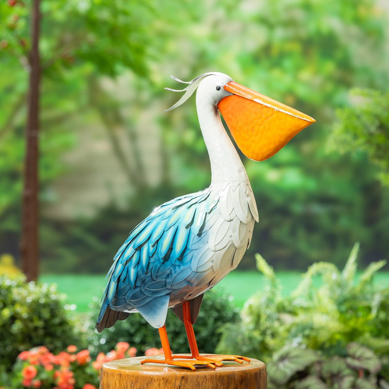 Evergreen Majestic Metal Pelican - Image 1