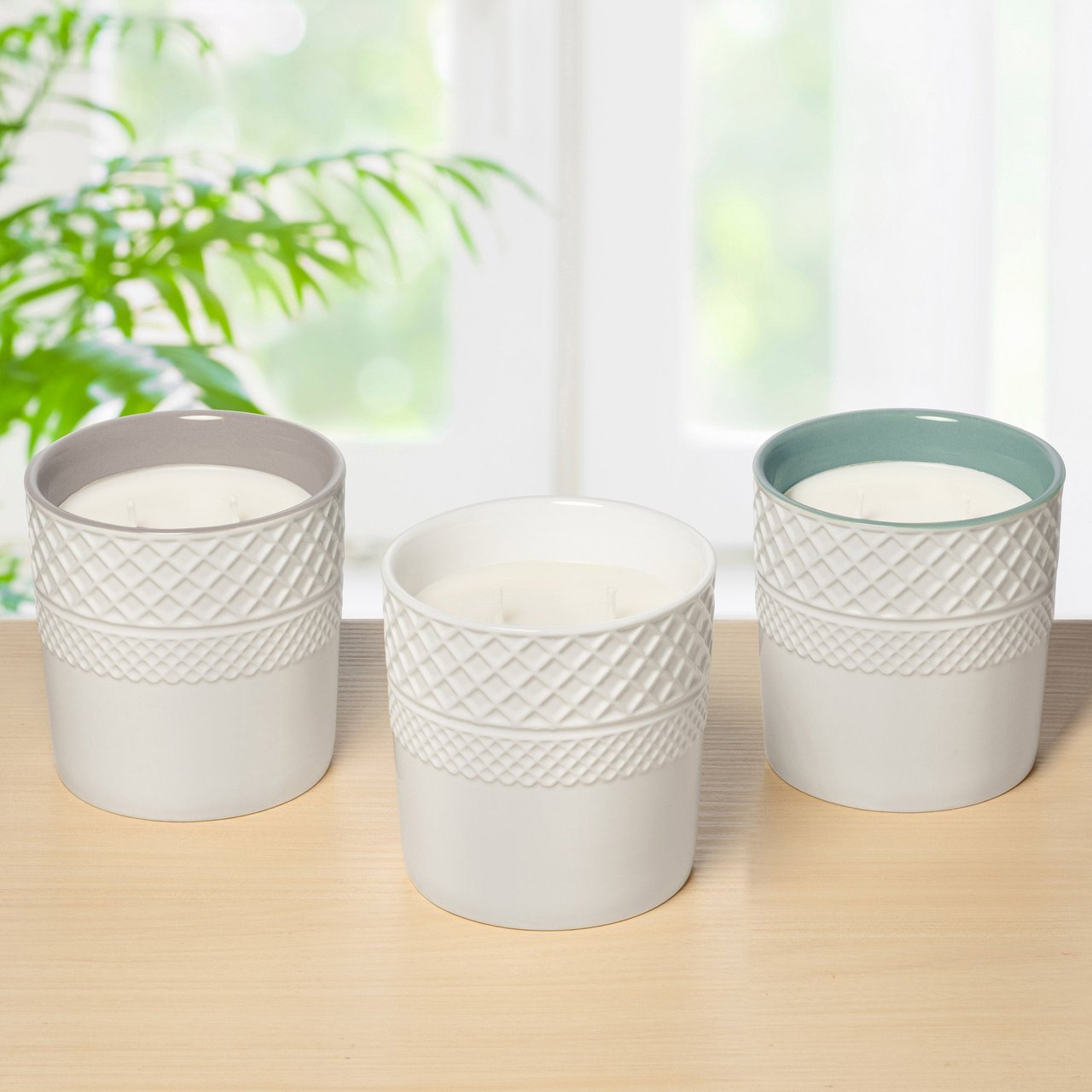 Bellevue Ritz Ceramic Candle 14oz 3 Pack - Image 1
