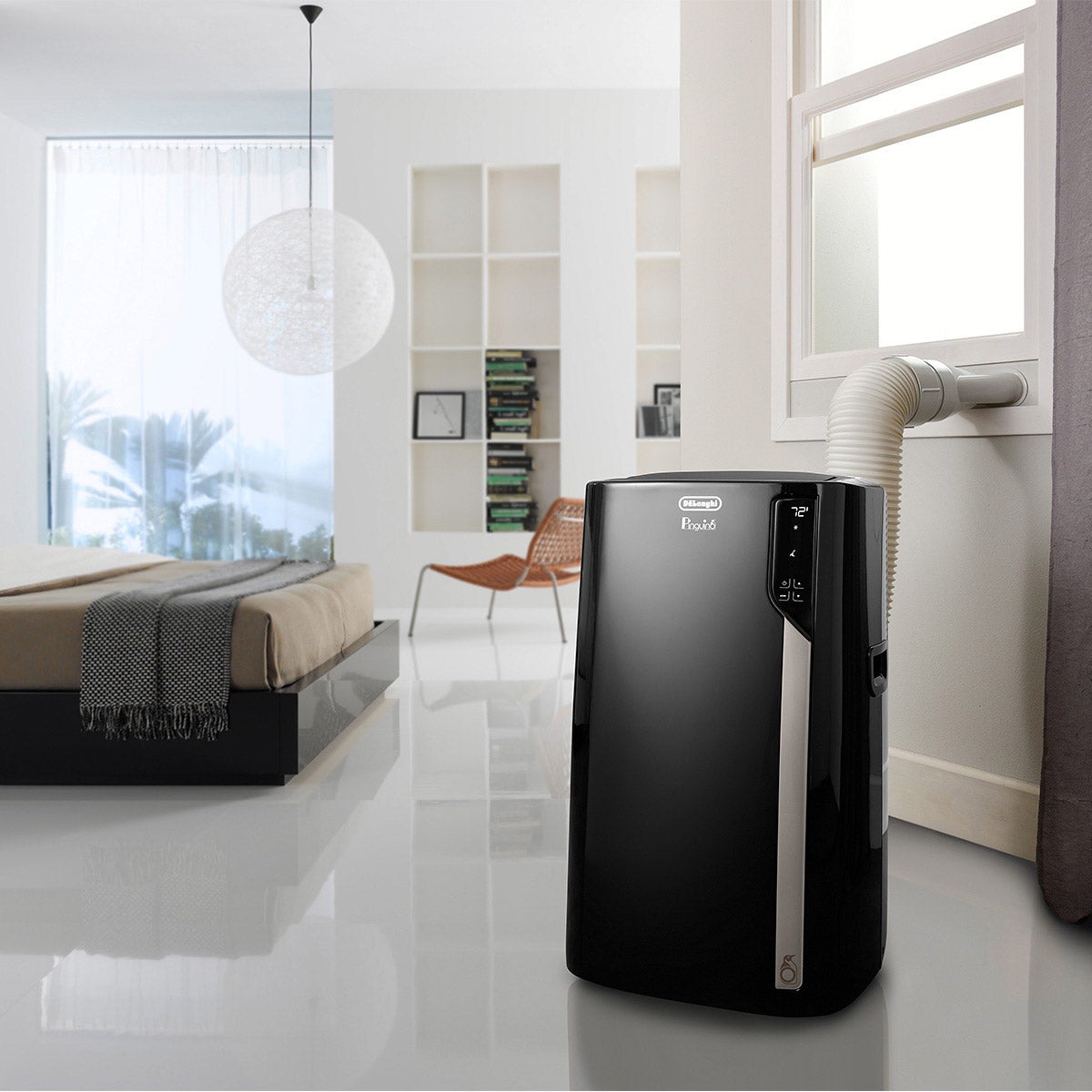 De'Longhi Pinguino Plus Portable Air Conditioner, 8700 BTU, 700 Sq. Ft. - Image 1